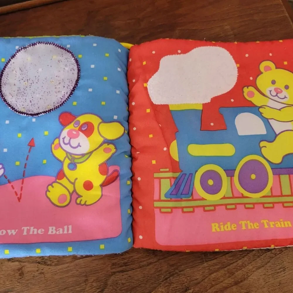 Vintage 1988 PlaySkool Fabric Baby Book Baby's Playtime
